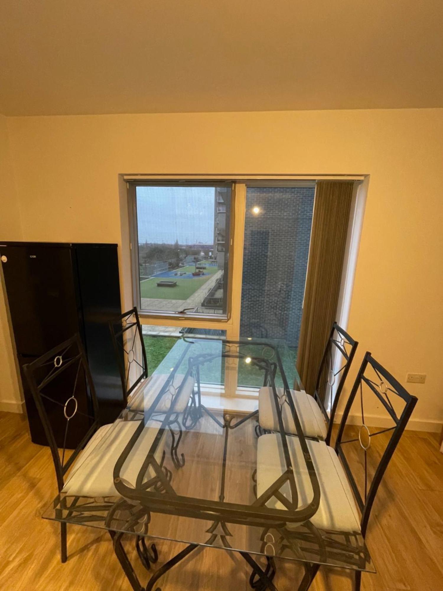 London'S Calling Too Apartment Bagian luar foto